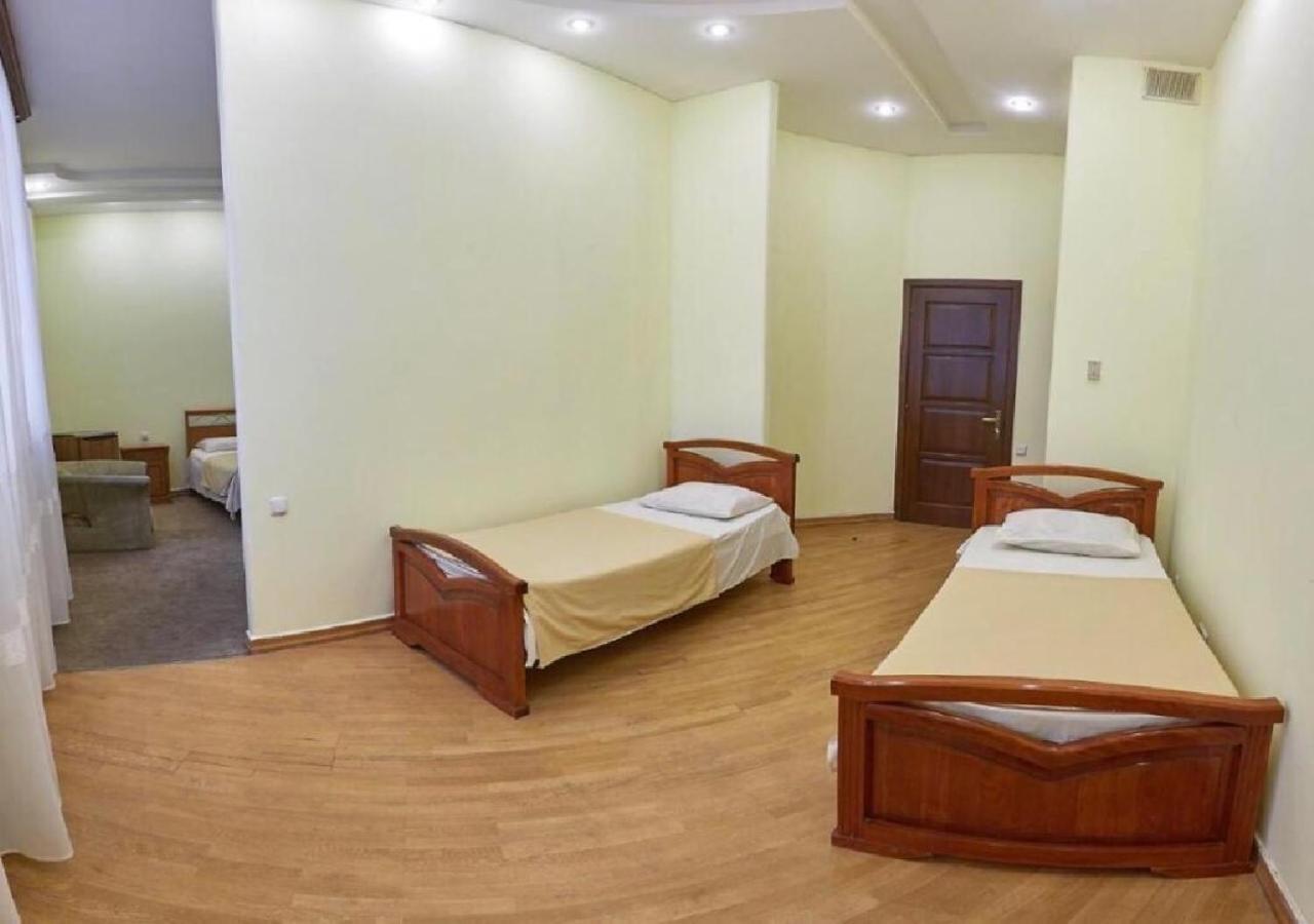 New Bella Hotel Ереван Екстериор снимка