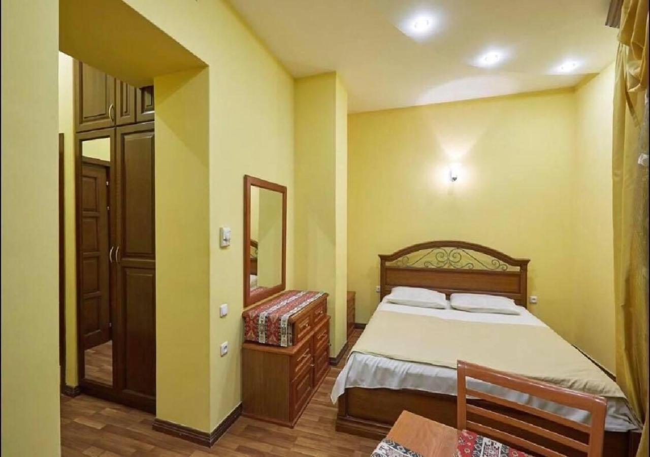 New Bella Hotel Ереван Екстериор снимка