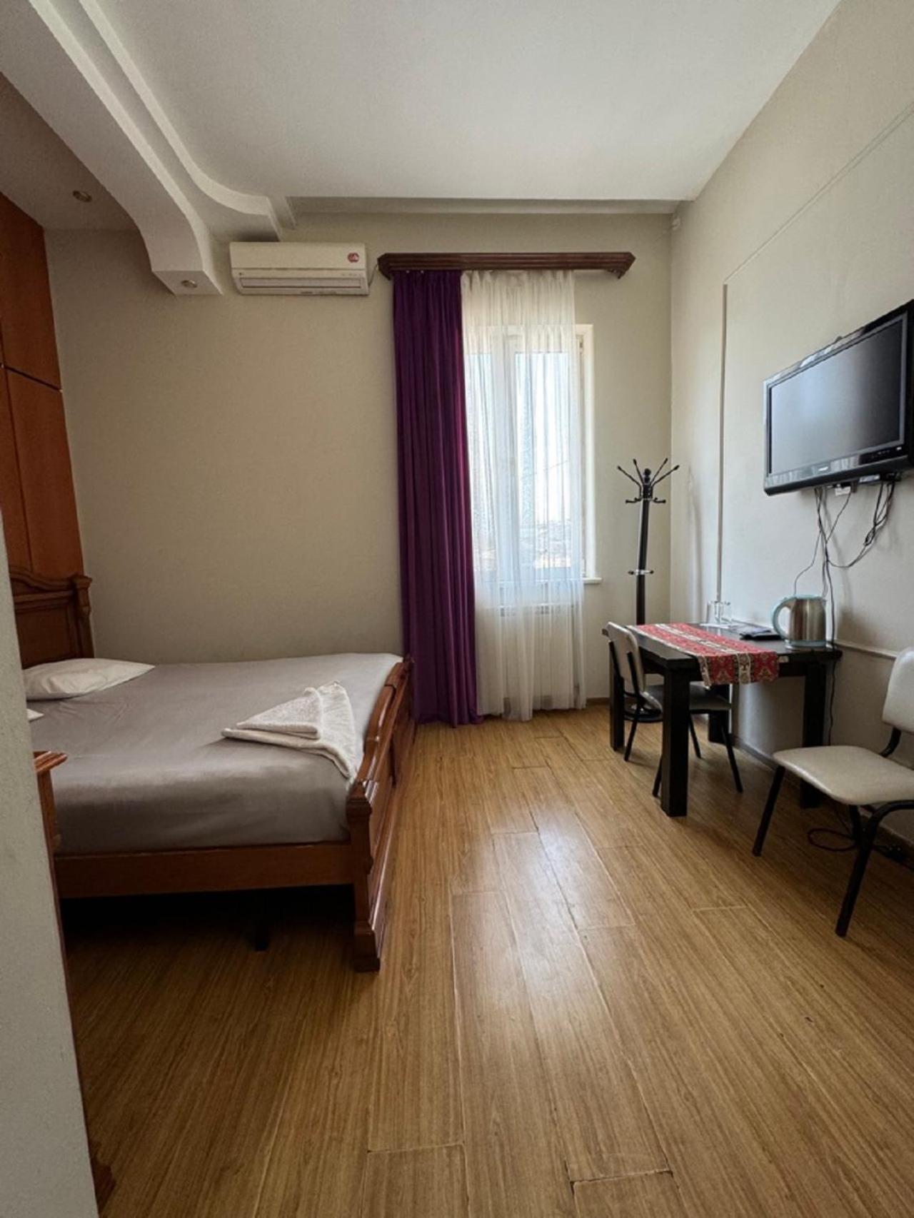 New Bella Hotel Ереван Екстериор снимка