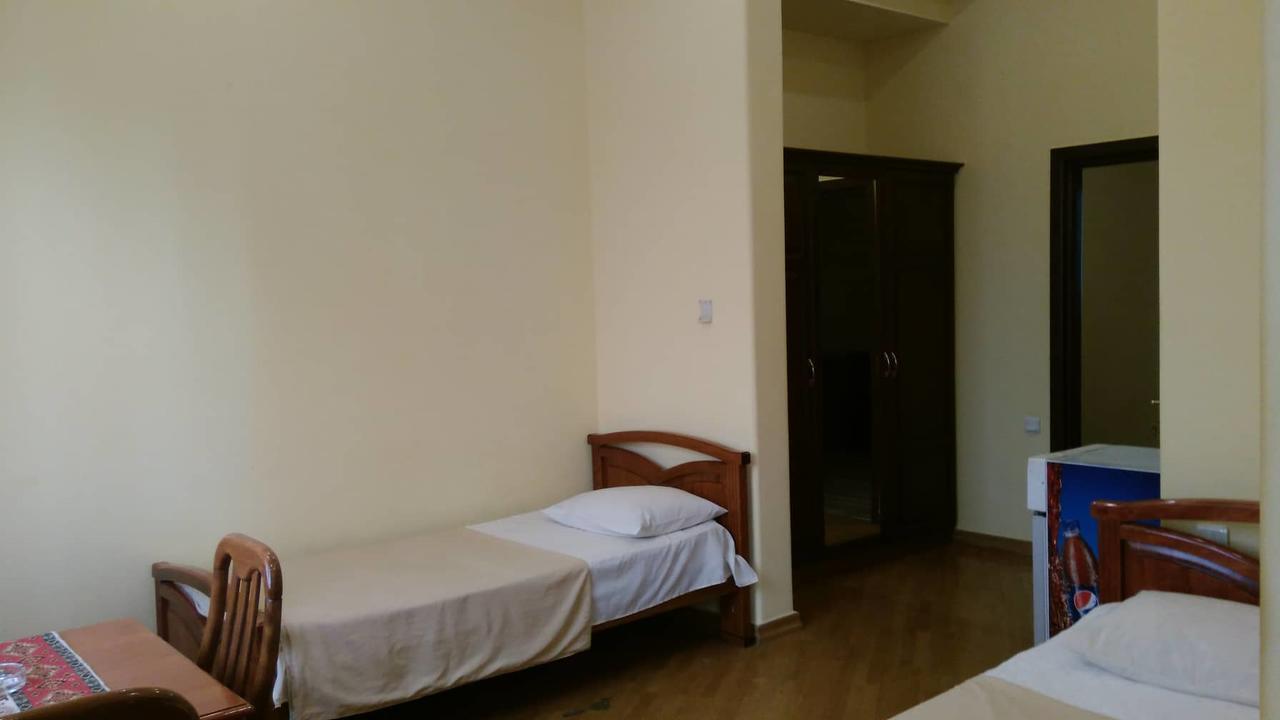 New Bella Hotel Ереван Екстериор снимка